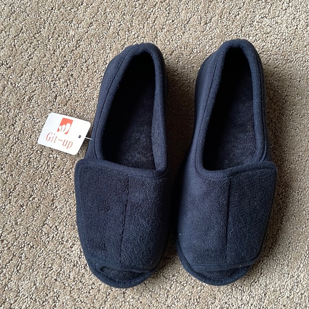 Got-up size 7 Velcro sleepers